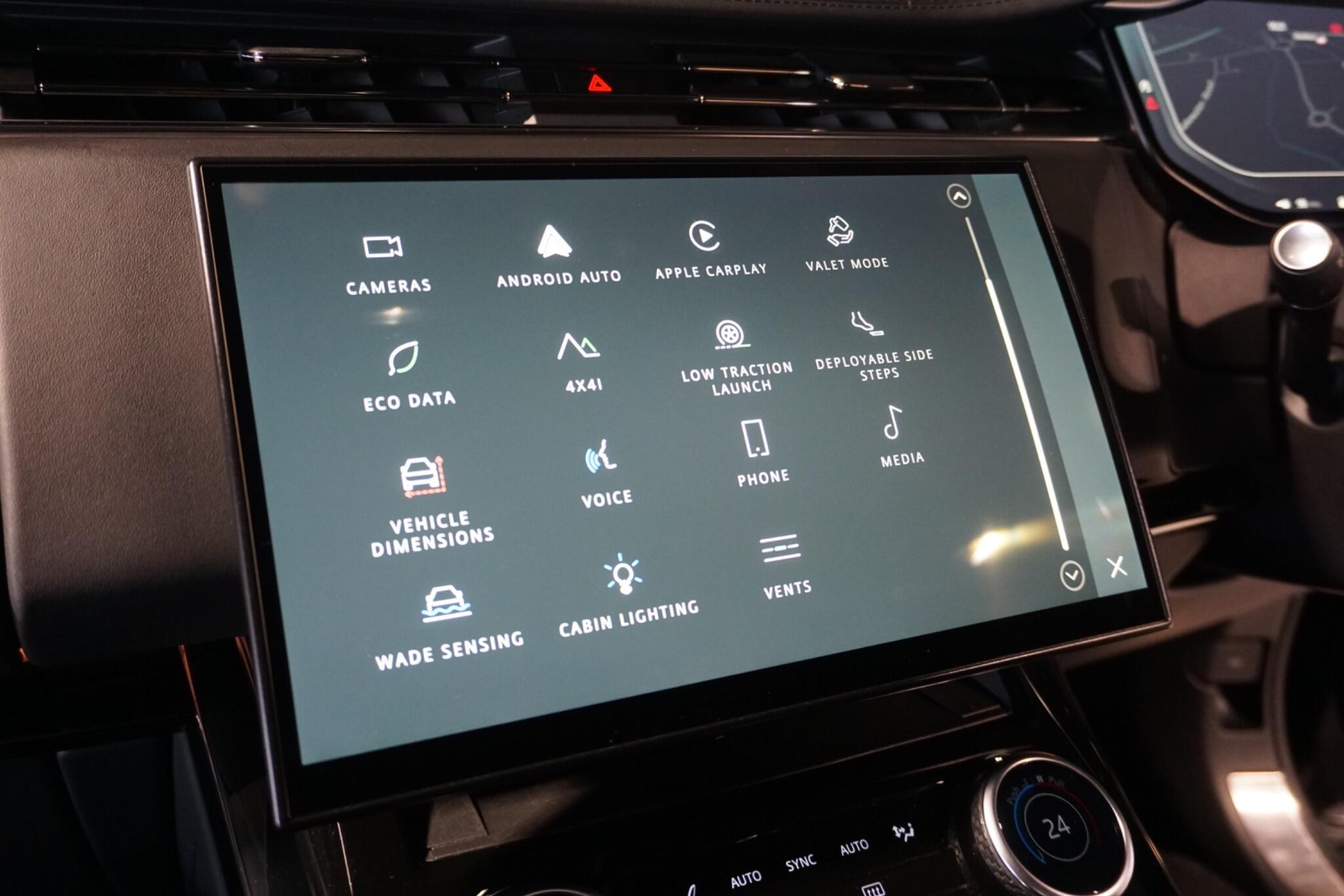 Land Rover Range Rover Sport 3.0 D300 MHEV Dynamic SE SUV 5dr Diesel Auto 4WD Euro 6 (s/s) (300 ps)